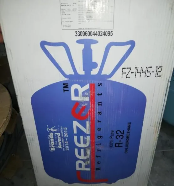 Freezer R 32 Gas 1 555x592